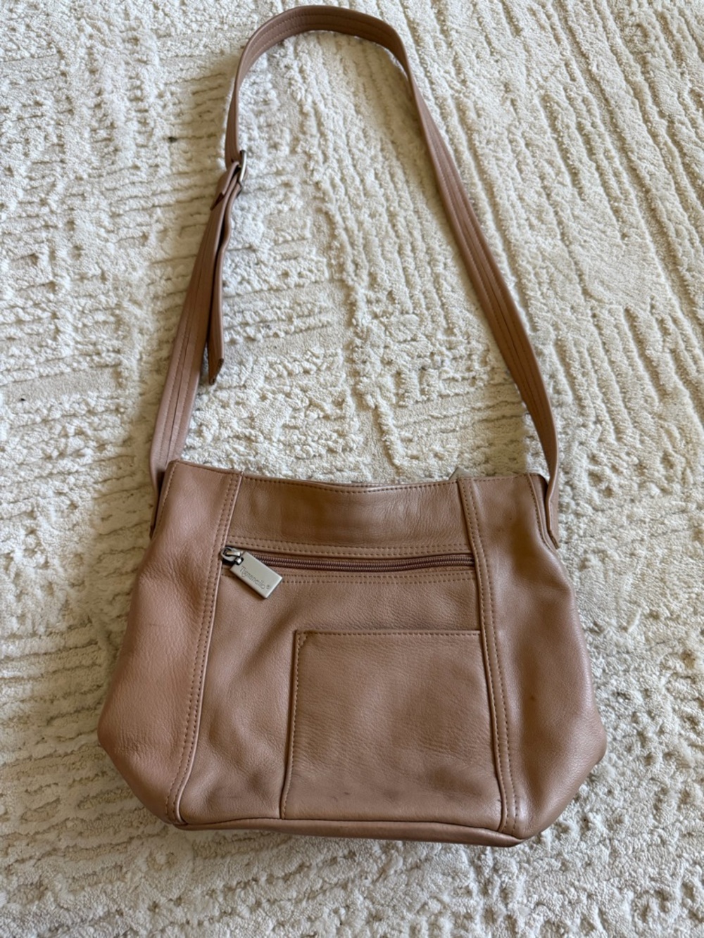 Tignanello Beige Leather Shoulder Bag Crossbody Purse Medium Soft Leather